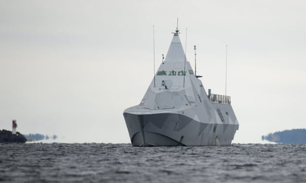 Swedish military tight-lipped over ‘submarine’ spotted near capital