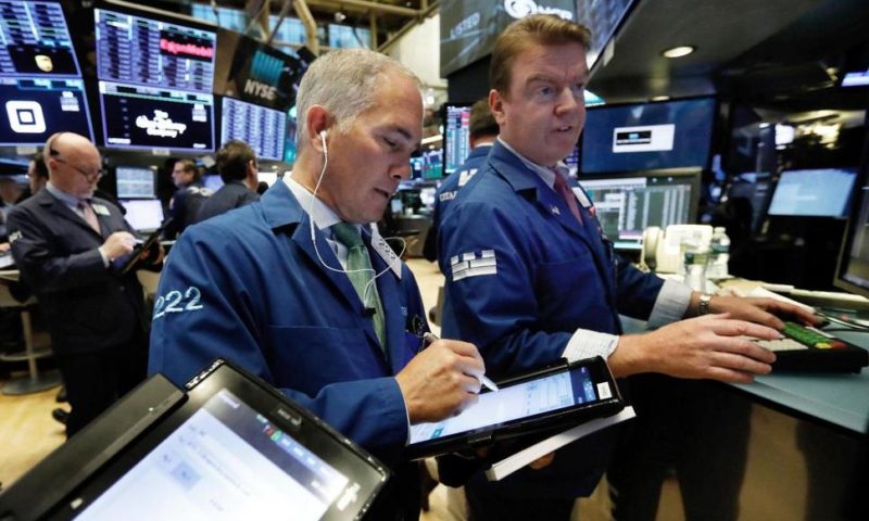 Tech Giants Slide, Pulling US Stock Market Sharply Lower