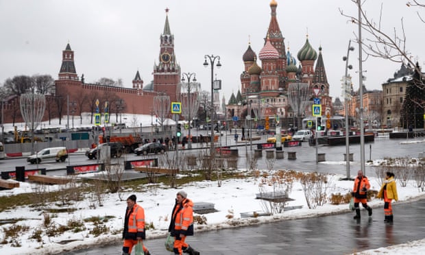 Russia detains American in Moscow on suspicion of spying