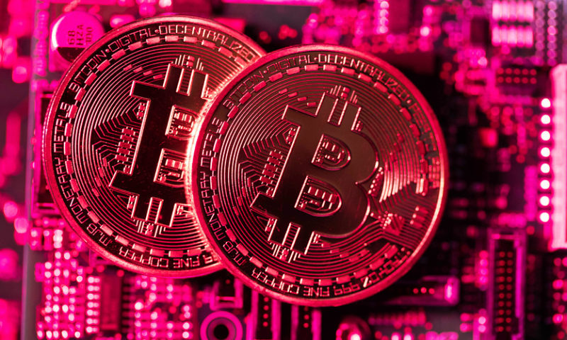 Bitcoin tumbles 8%, puts 14-month low at risk