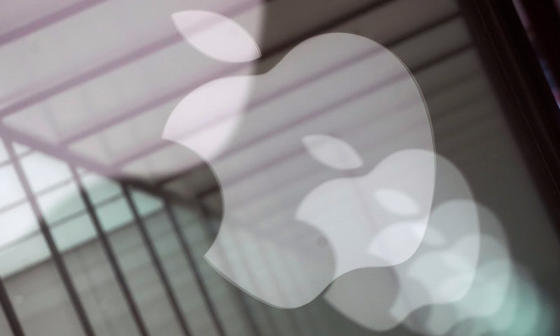 Apple revenue should continue to shrink, so why is the stock up?