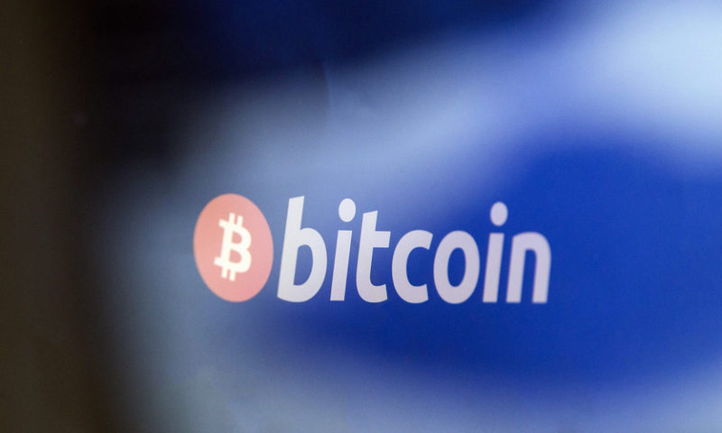 Bitcoin trades higher, eyes 4-week win streak