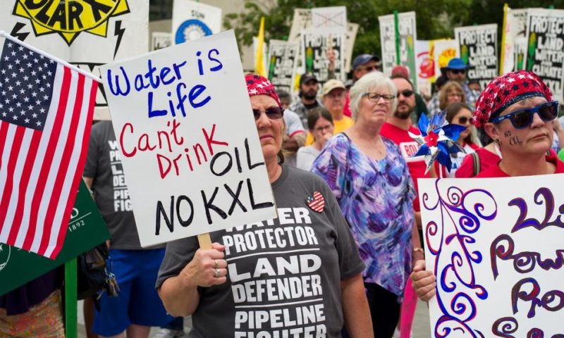 Trump Wields Presidential Power on Pipeline, Energy Projects