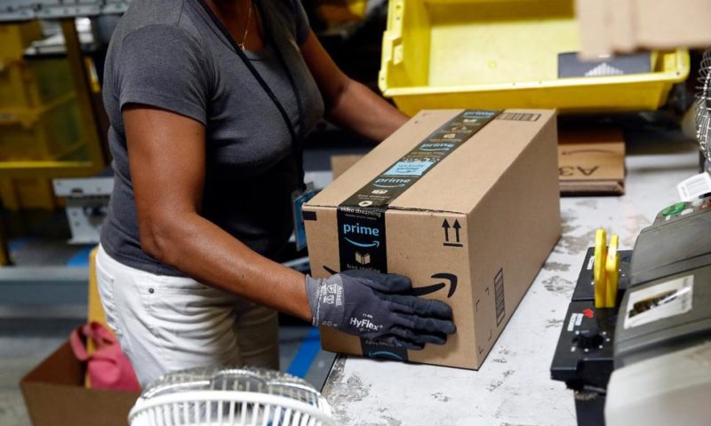 Amazon’s Growing Ties to Oil Industry Irks Some Employees