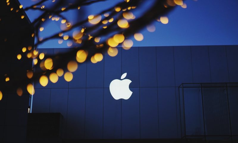 Equities Analysts Lift Earnings Estimates for Apple Inc. (NASDAQ:AAPL)