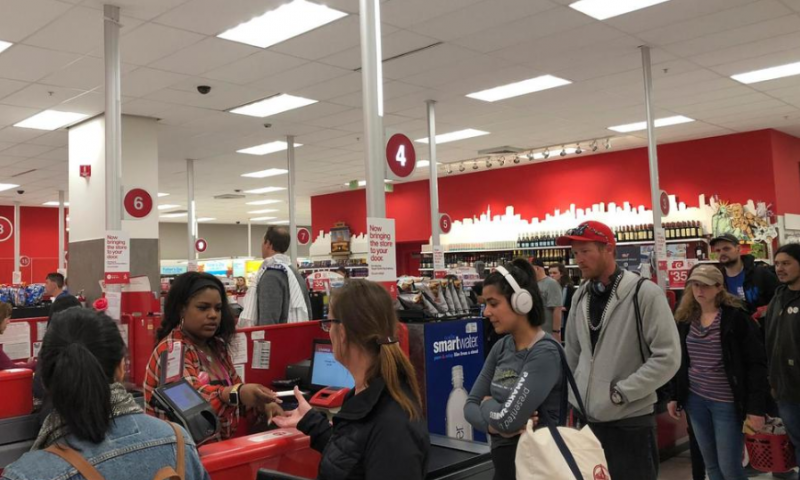 Target’s Tech Trouble Clogs Stores With Long Checkout Lines