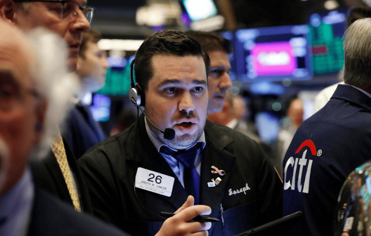 Markets Right Now: Dow Has Small Loss as Momentum Fades