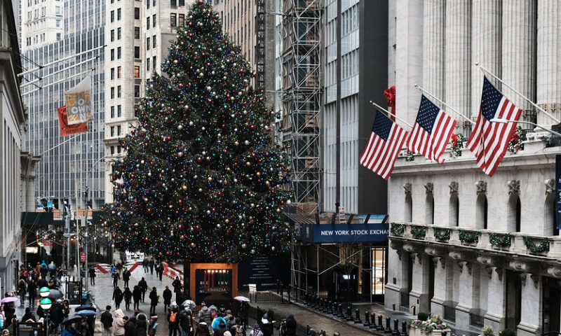 Stocks to fall 15% to December meltdown levels, this chart predicts