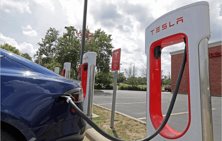 Tesla Posts $408M Loss in 2Q, Causing Stock to Plummet