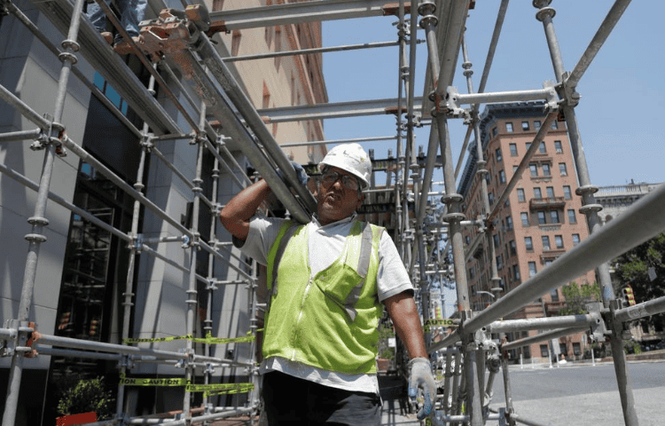 US Construction Spending Drops 1.3% in June