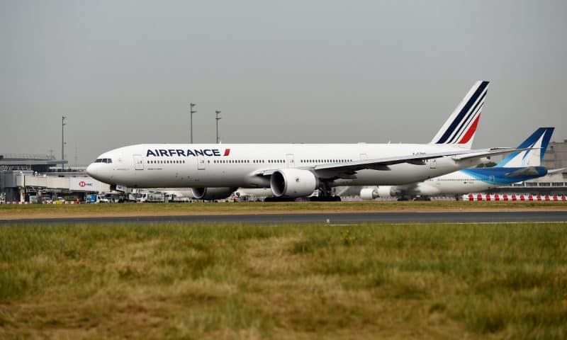 Computer Glitch in France Delays Hundreds of Flights Beyond