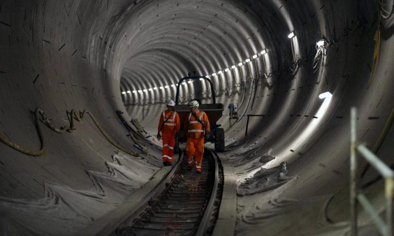 London Crossrail Opening Date Slips Again, Costs Shoot Up