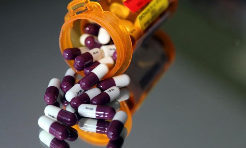 US Report: Prescription Drug Prices Down Slightly Last Year