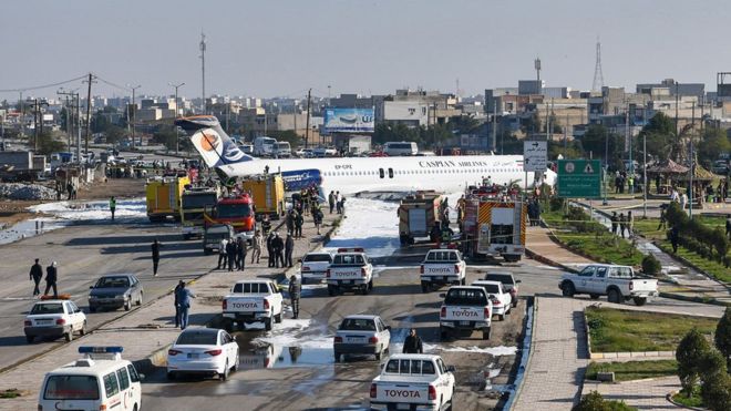 Iranian aircraft slides onto highway after pilot ‘misses’ runway