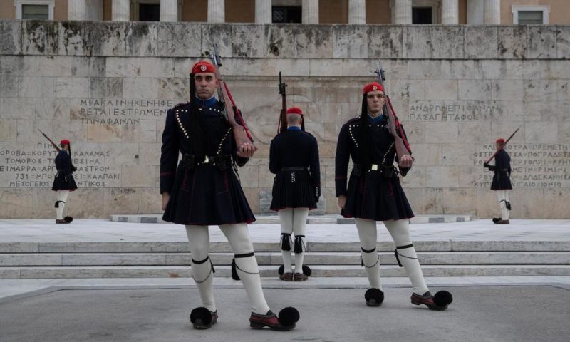 Greece Plans 15-Year Bond Issue to Improve Debt Outlook
