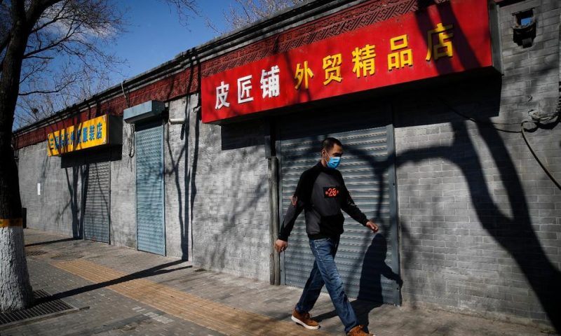 China Manufacturing Slumps as Anti-Virus Controls Bite