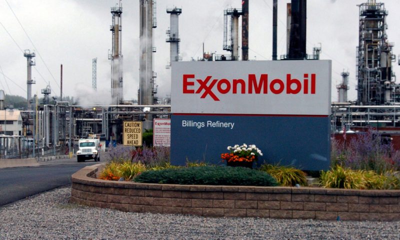 Exxon Mobil Corporation (NYSE:XOM), EPR Properties (NYSE:EPR)