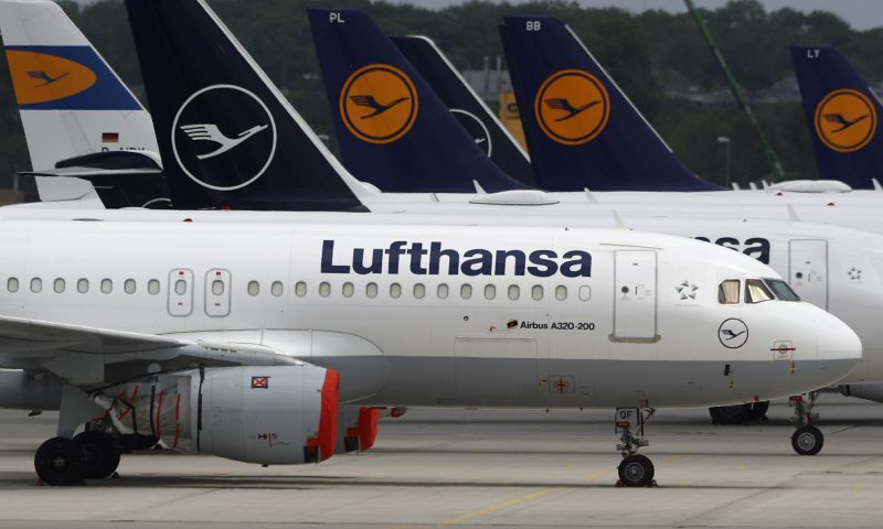 Lufthansa Board Nods Through $10 Billion Bailout Plan