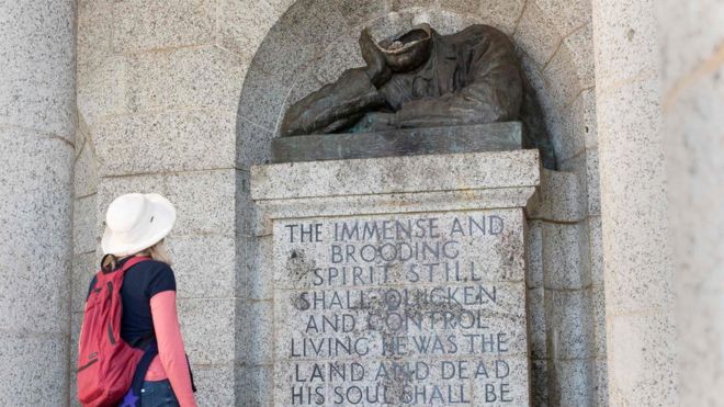 Cecil Rhodes statue in Cape Town has head removed