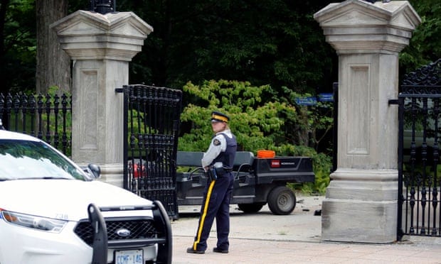 Canadian police arrest armed man near Justin Trudeau’s residence