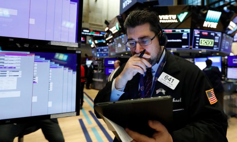 Wall Street Falls, S&P 500 Down 1.2% as Global Markets Swoon