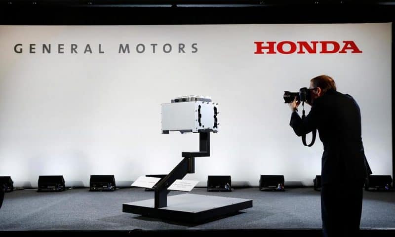 Honda, General Motors Sign Deal to Work on Vehicles Together