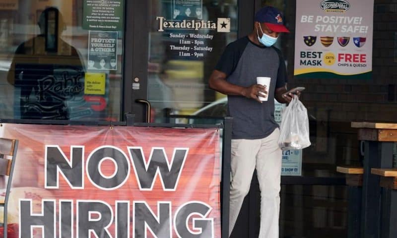 Jobless Claims Fall to 881,000 but Layoffs Remain Elevated