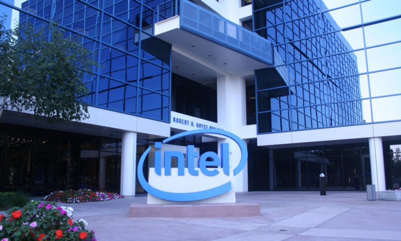 Intel Corporation (INTC) Dips 6.3%