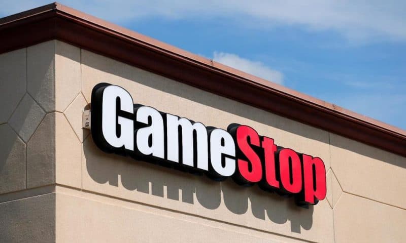 In Duel With Small Investors Over GameStop, Big Funds Blink