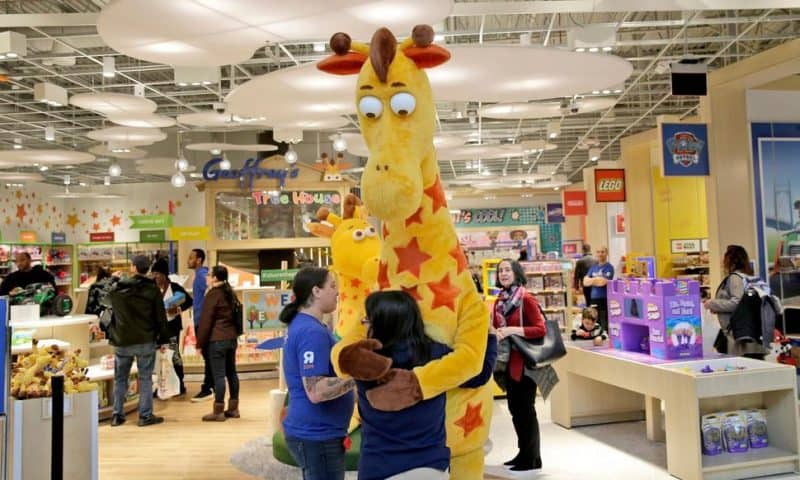 Toys R Us Retrenches Again, Shutters Its Last 2 US Stores