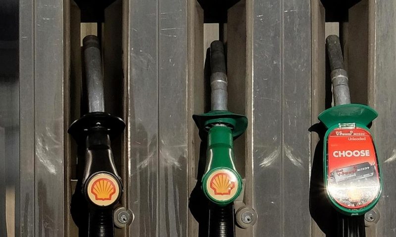 Greener Pastures: Shell Plans Steady Drop in Oil Business