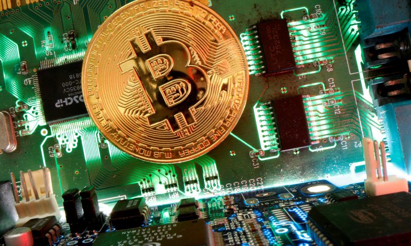 Bitcoin climbs as PayPal launches ‘Checkout with Crypto’