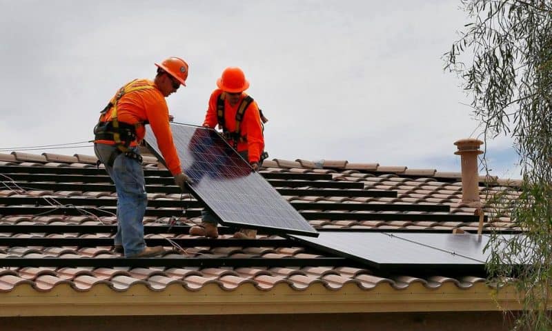 GOP Lawmakers Take Aim at Arizona Renewable Energy Standards