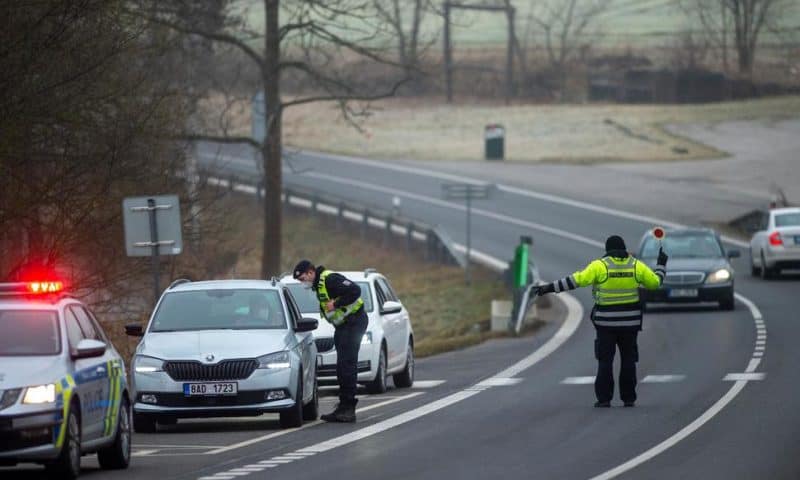 Czechs Send 30,000 Police, Soldiers to Enforce Travel Limits