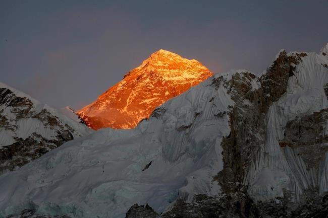 China to draw ‘separation line’ on peak of Mount Everest