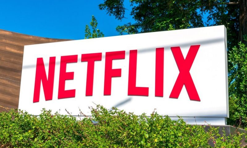 Netflix Inc (NFLX) falls 0.31%