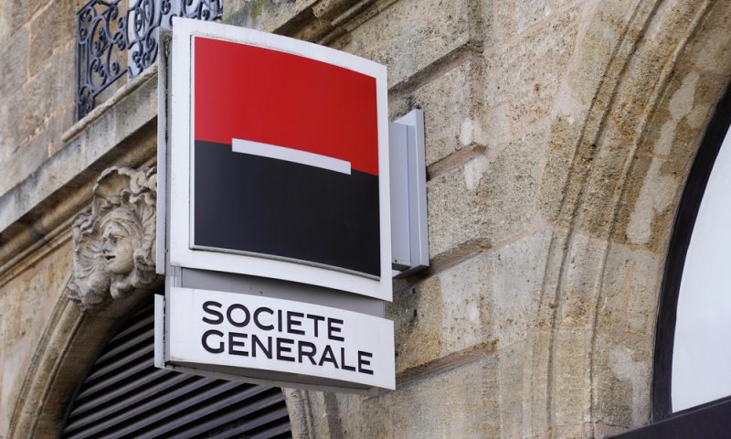 SocGen sees provisions falling after profit beat