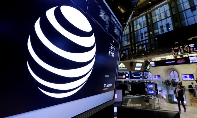 AT&T Inc. stock rises Monday, still underperforms market