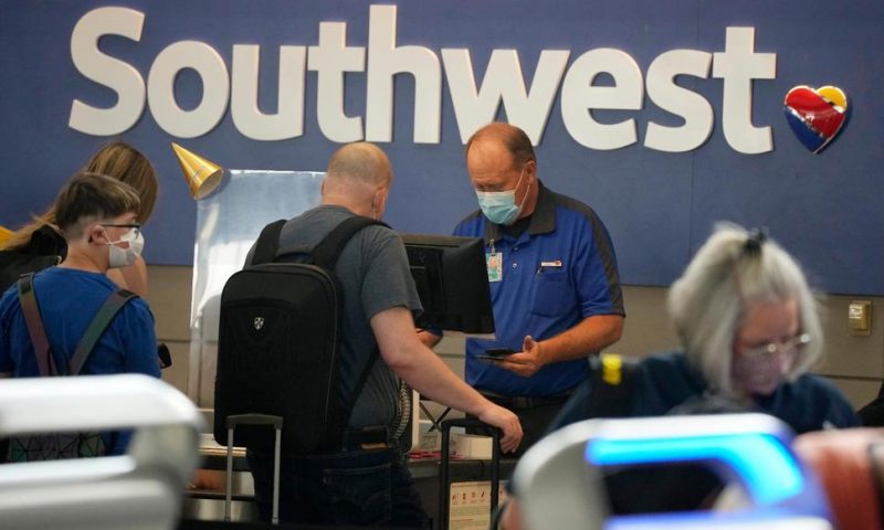 Southwest Airlines Plans to Raise Minimum Pay to $15 an Hour