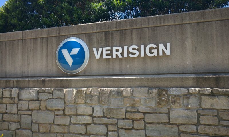 Verisign (VRSN) falls 0.66% on Moderate Volume