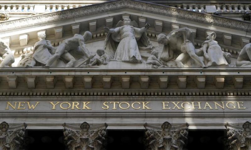 Stocks Shake off a Wobbly Start, End Higher on Wall Street