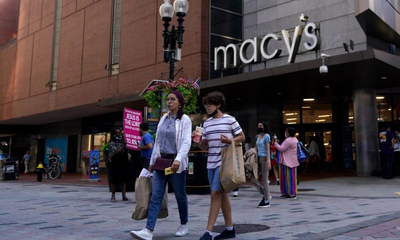 Macy’s Ups Outlook After Bounce-Back Second Quarter