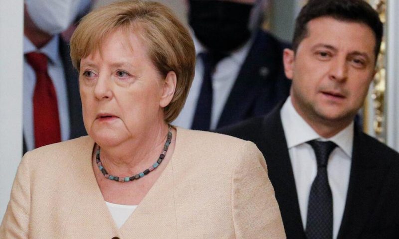 Merkel, Ukrainian Leader Discuss Peace Efforts, Gas Pipeline