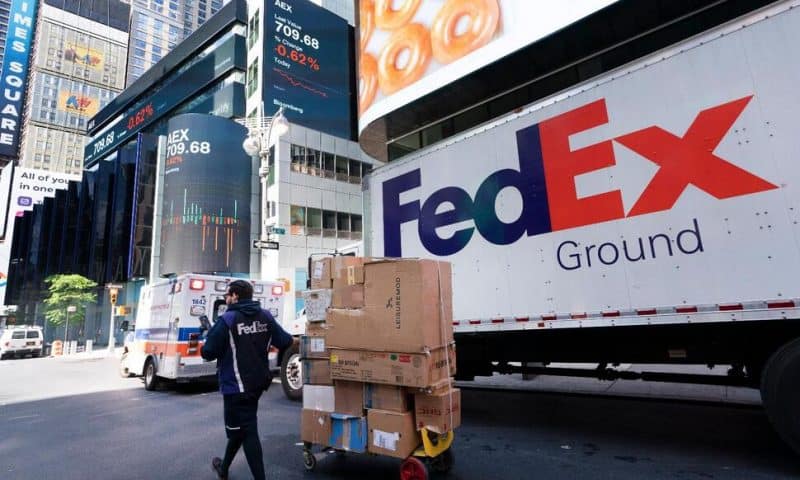 Tight Job Market Is Causing Costs to Rise at FedEx