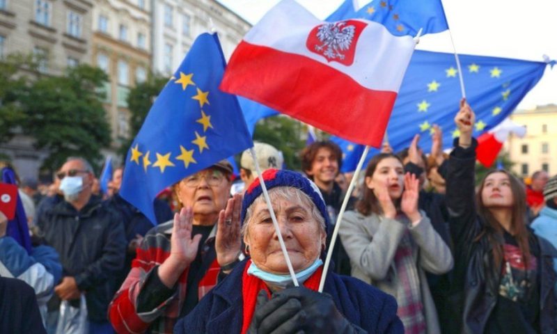 Poland told to pay €1m a day in legal row with EU