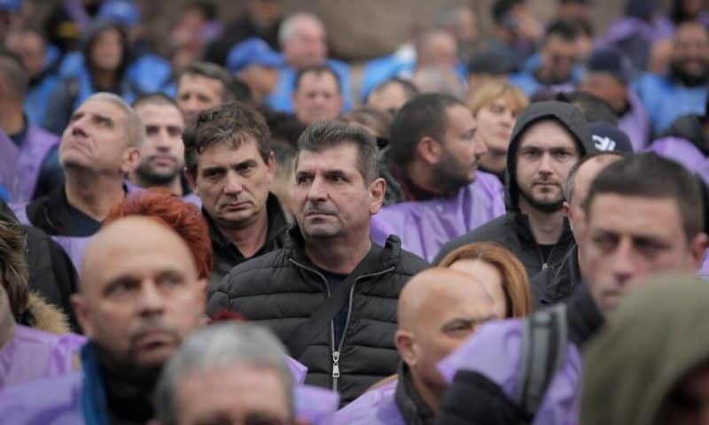 Bulgarian Coal Miners Demand Job Security, Fear Changes