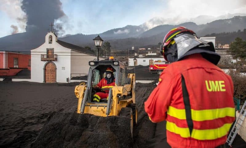 Strongest Quake Since Volcano Erupted Shakes Spanish Island