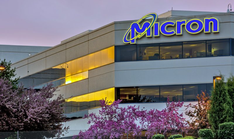 Micron Technology Inc. stock outperforms market despite losses on the day
