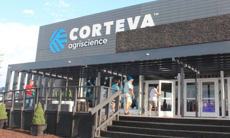 Corteva Inc. stock outperforms competitors despite losses on the day