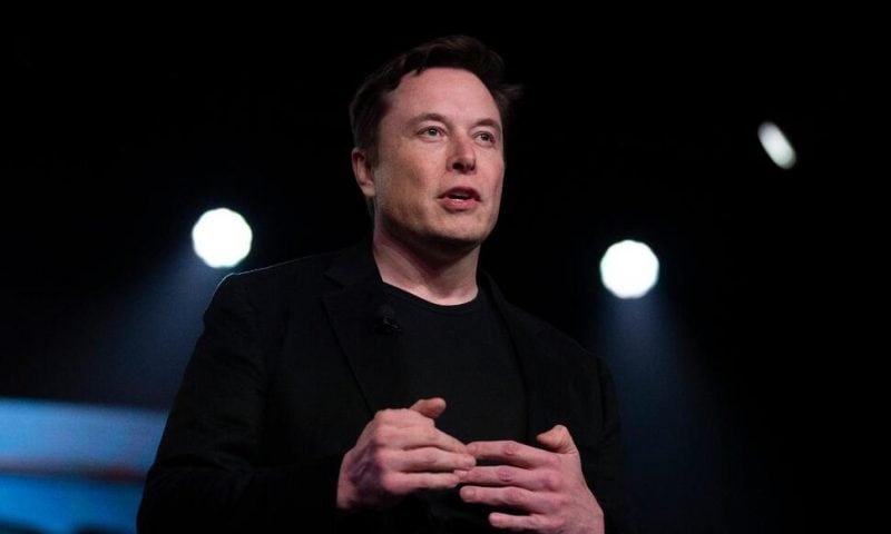 Elon Musk Asks Twitter if He Should Sell Some Tesla Stock